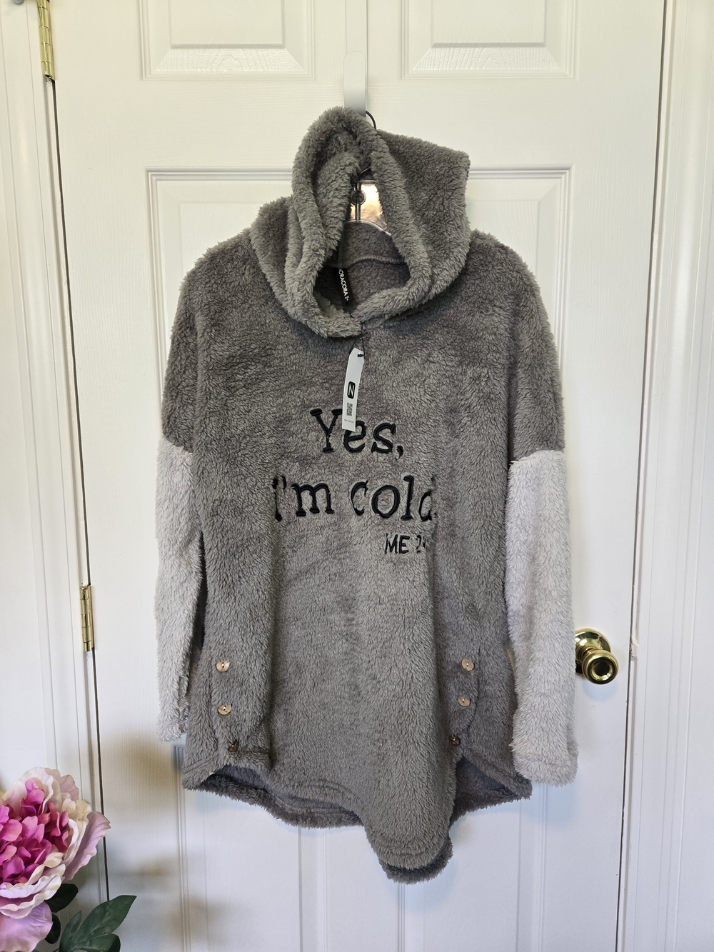 NWT Hooded Cozy Grey Sherpa Hoodie Sweater